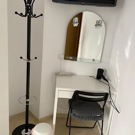 Δωμάτια σε οικογενειακή κατοικία Centro Privada En Compartidos Μάλαγα