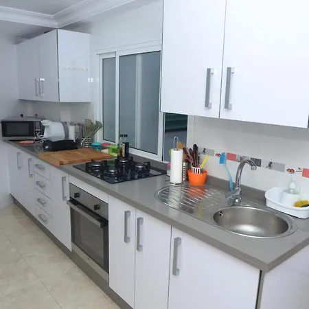 Centro Privada En Compartidos Δωμάτια σε οικογενειακή κατοικία *